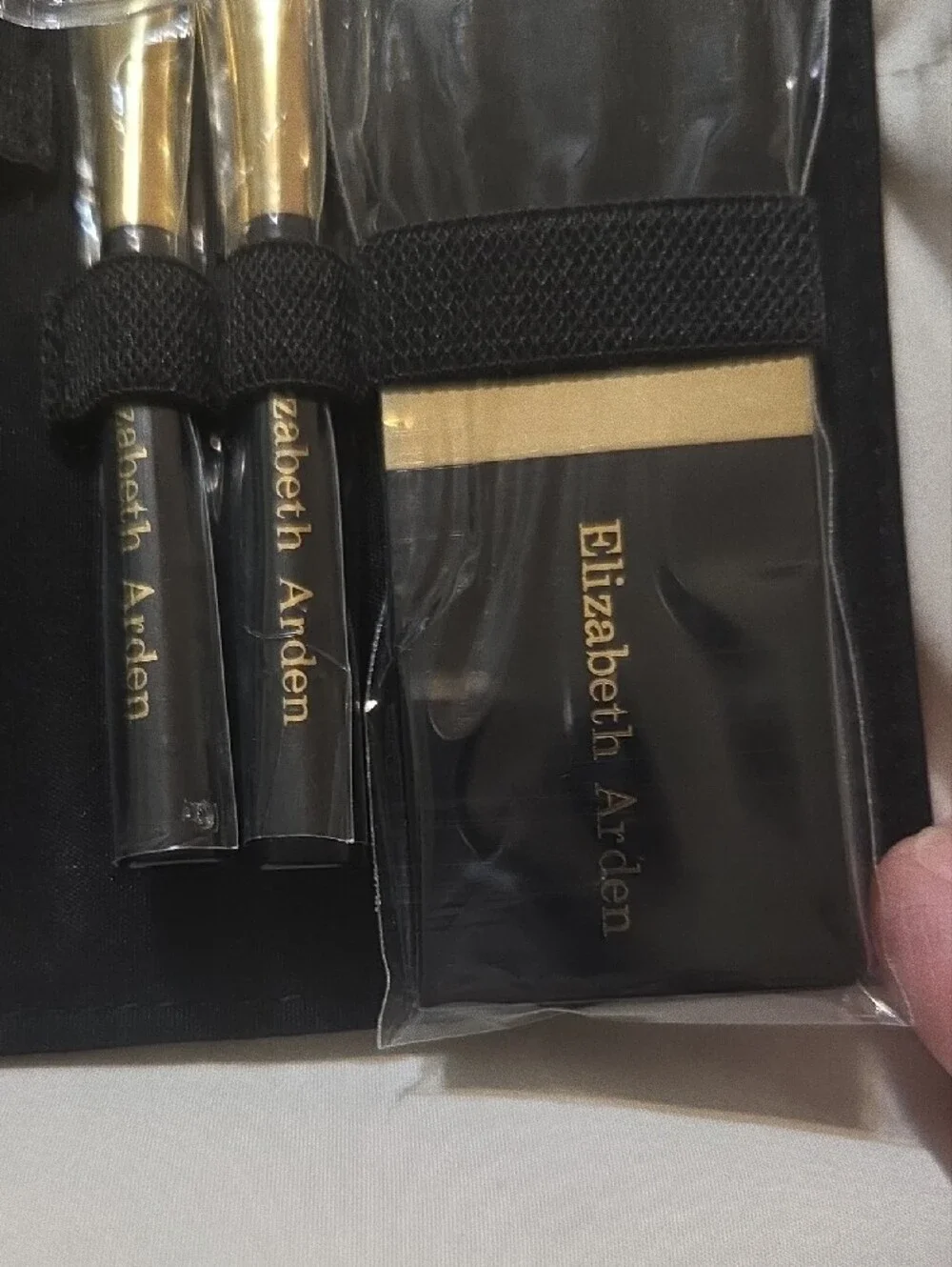 Elizabeth Arden Eyeshadow Palette Kit With Brushes And Mirror